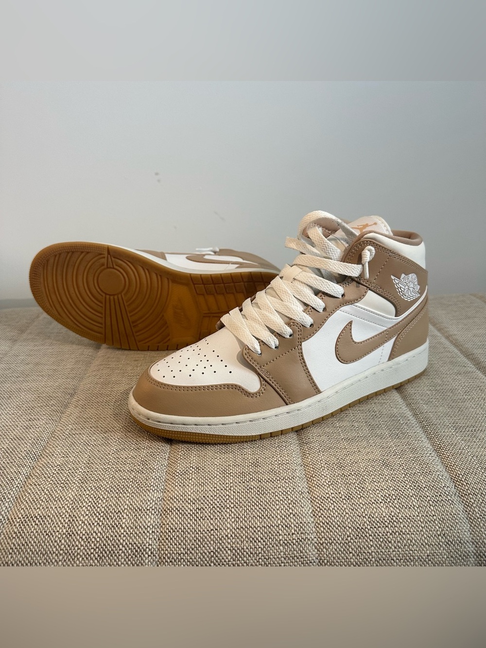Nike Air Jordan 1 Mid White & Tan